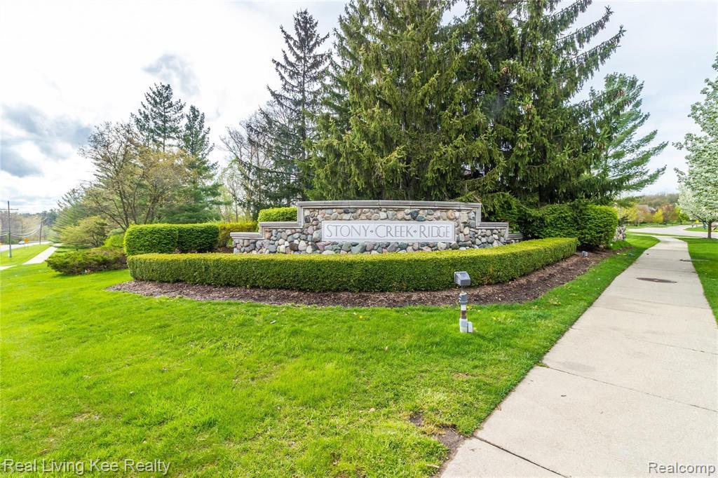 1604 Chase Drive Rochester, MI 48307 - Photo 44 of 47