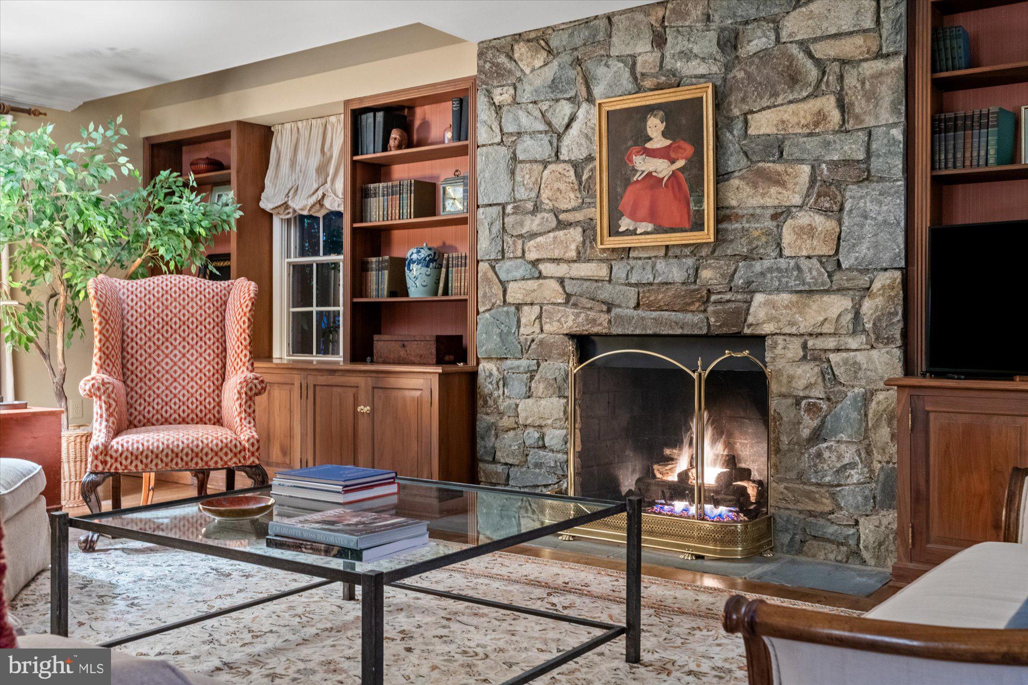 5813 Bent Twig Road McLean, VA 22101 - Photo 3 of 43 Fireside Comfort (1 of 3 fireplaces)