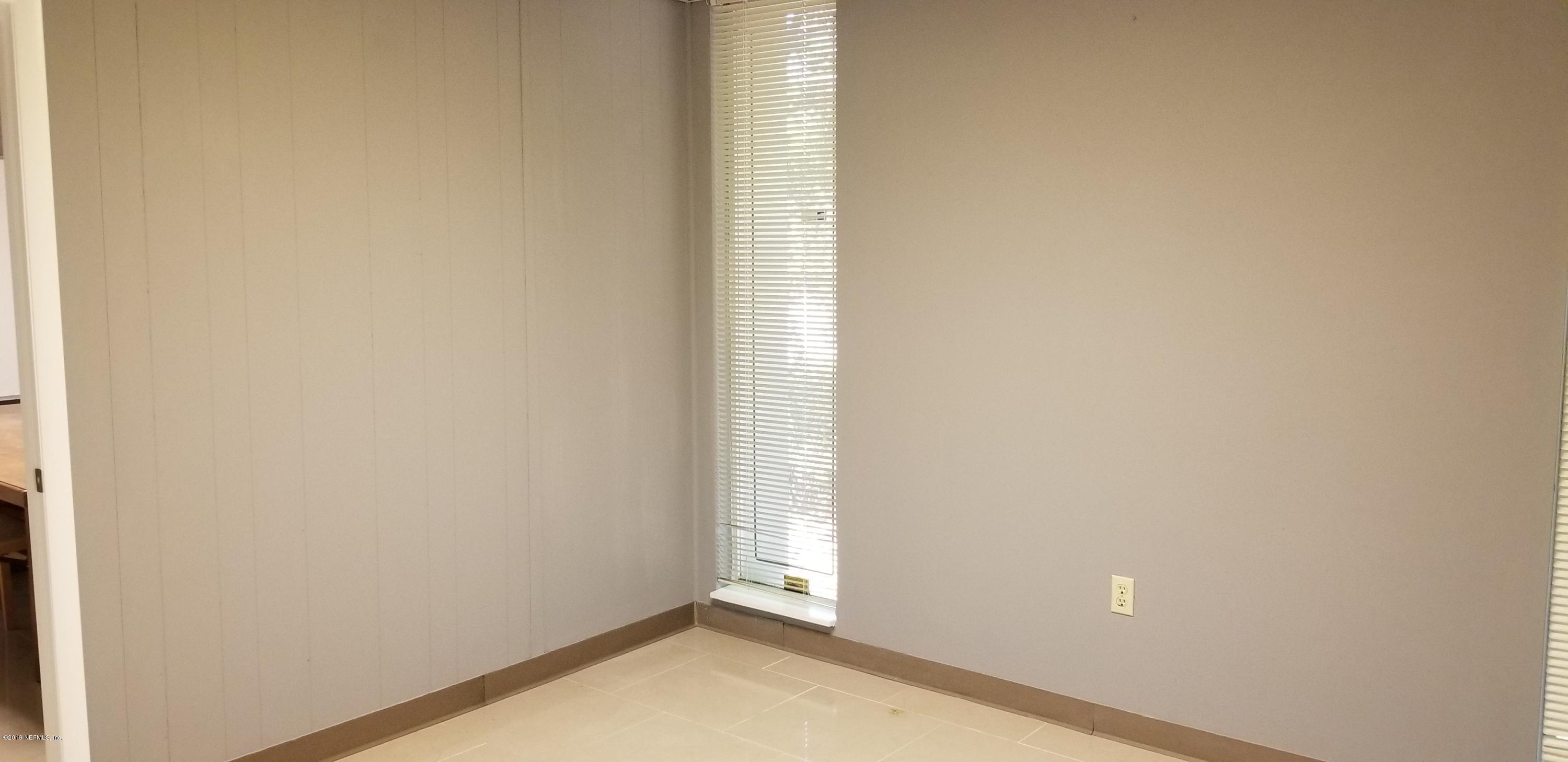 Suite 206