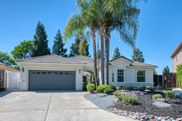 $599,900 | 9595 North Woodrow Avenue, Fresno, CA 93720