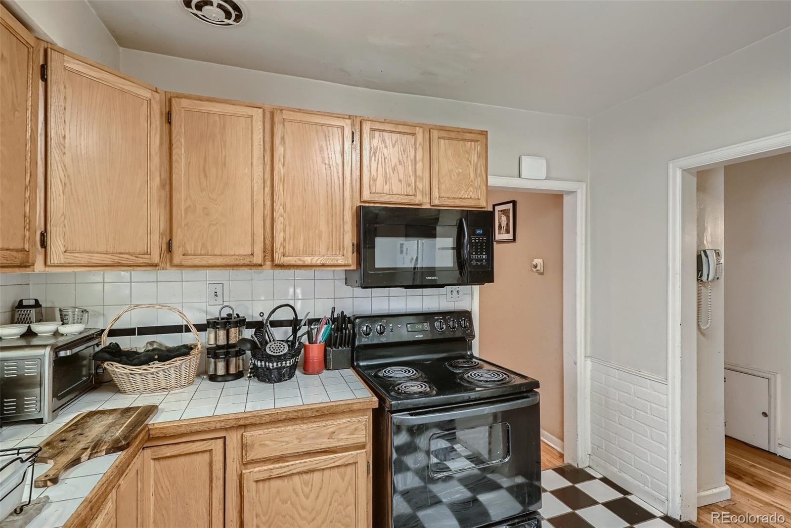 624 Jackson Street Denver, CO 80206 - Photo 9 of 28