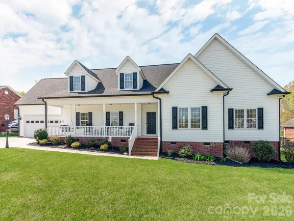 $579,900 | 2261 Stallings Road, Harrisburg, NC 28075