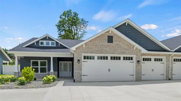 $469,900 | 40 Ln 520 A Lake, Unit 6, Fremont, IN 46737