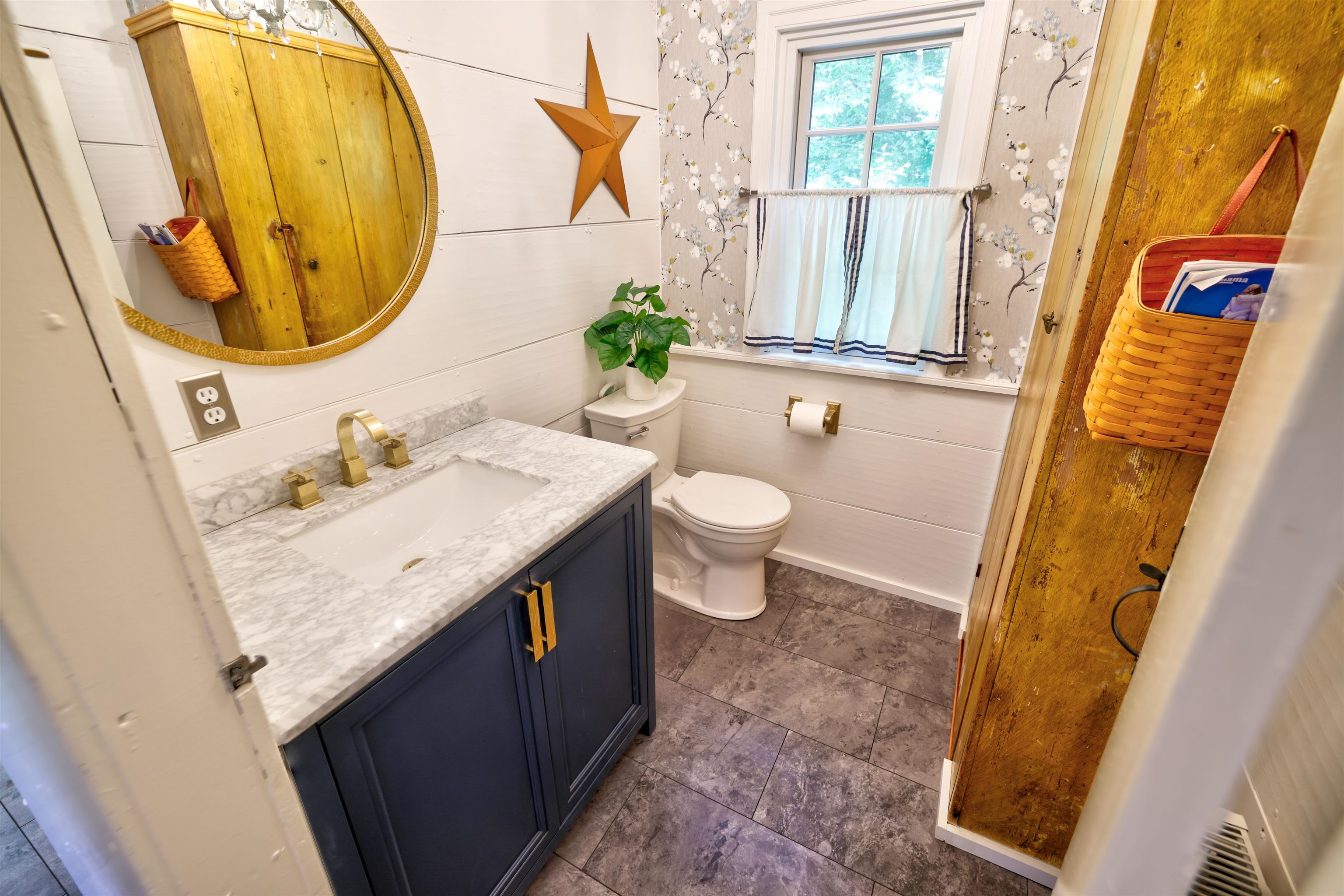 1178 Walton Road Morristown, VT 05661 - Photo 11 of 40