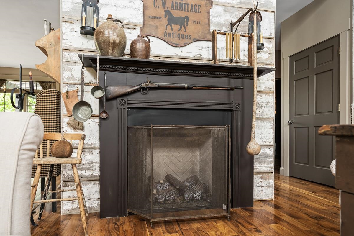 1085 Upper Spring Bay Road East Peoria, IL 61611 - Photo 15 of 50 Gallery Image 15