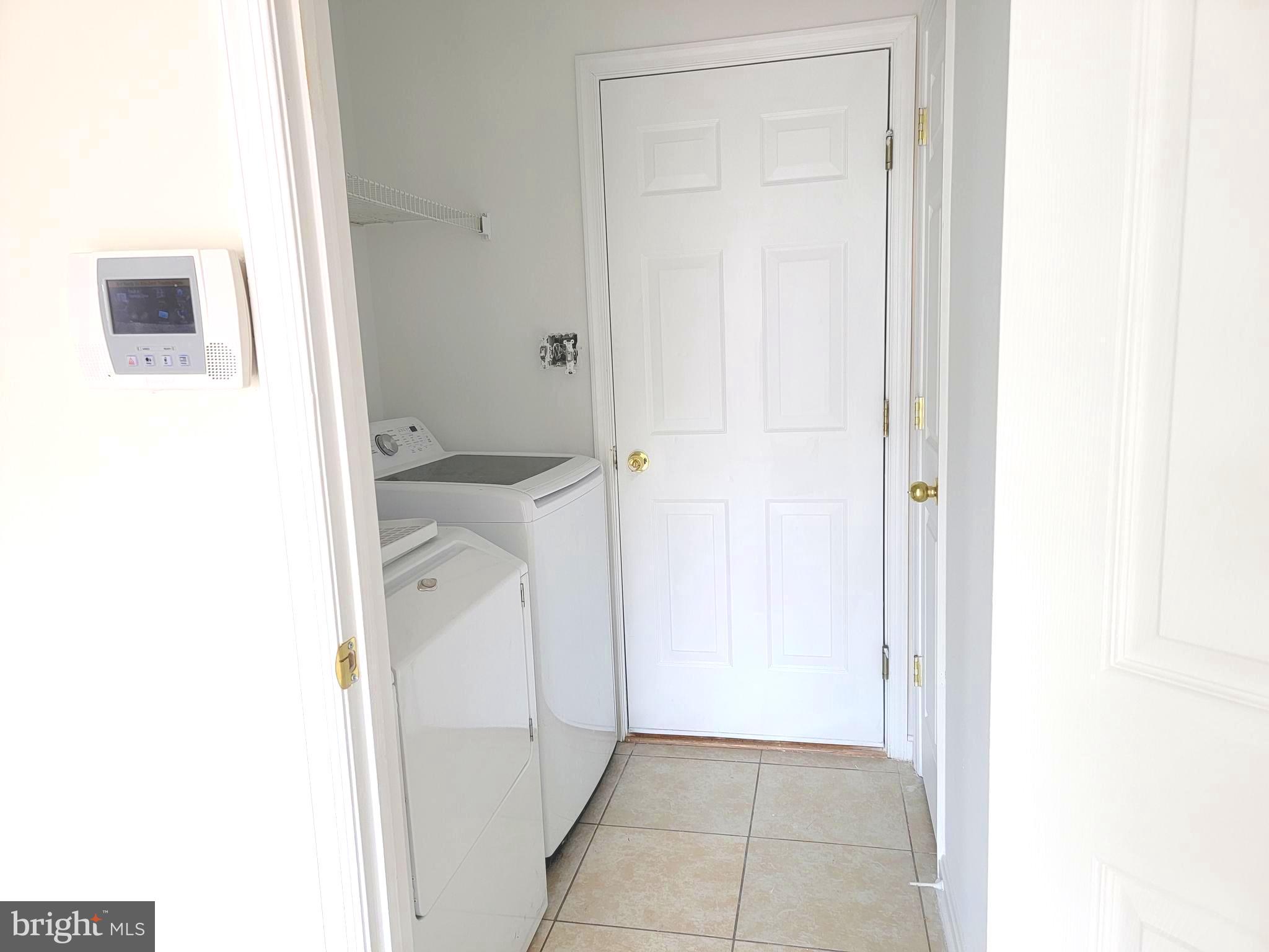 3437 Tewkesbury Road Abingdon, MD 21009 - Photo 10 of 38 LAUNDRY OFF KITCHEN W/ ENTRANCE TO GARAGE