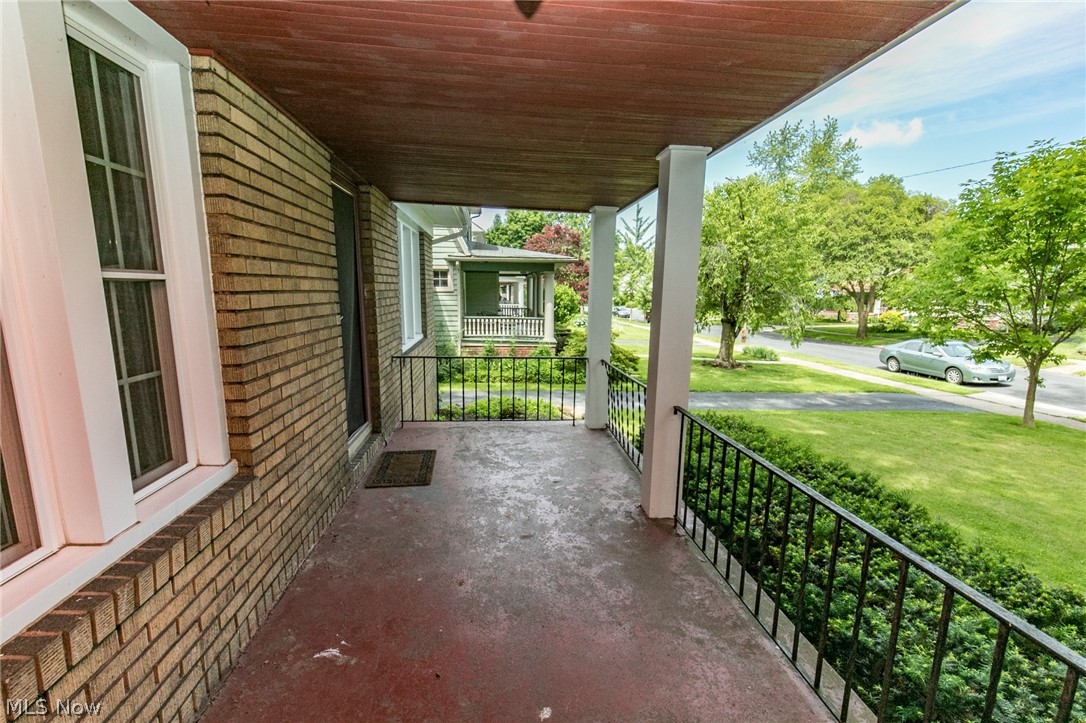 3100 Yorkshire Road Cleveland, OH 44118 - Photo 34 of 35 Gallery Image 34