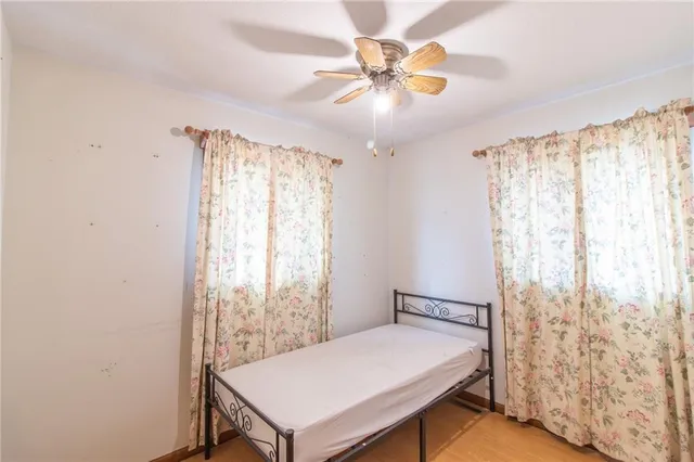 $289,900 | 831 Southwest 500th Road, Holden, MO 64040