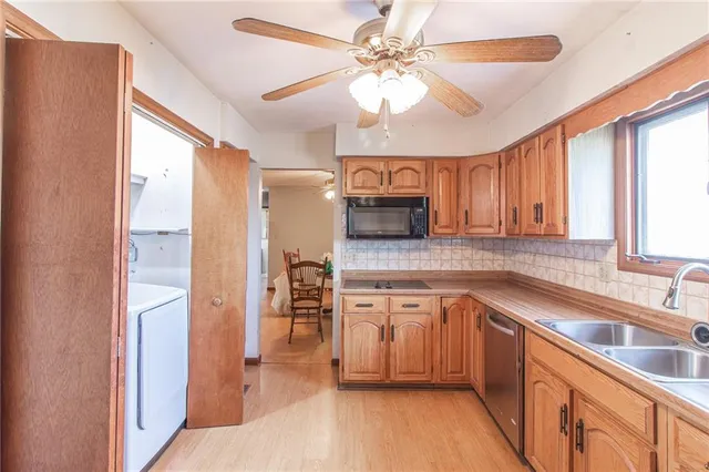 $289,900 | 831 Southwest 500th Road, Holden, MO 64040