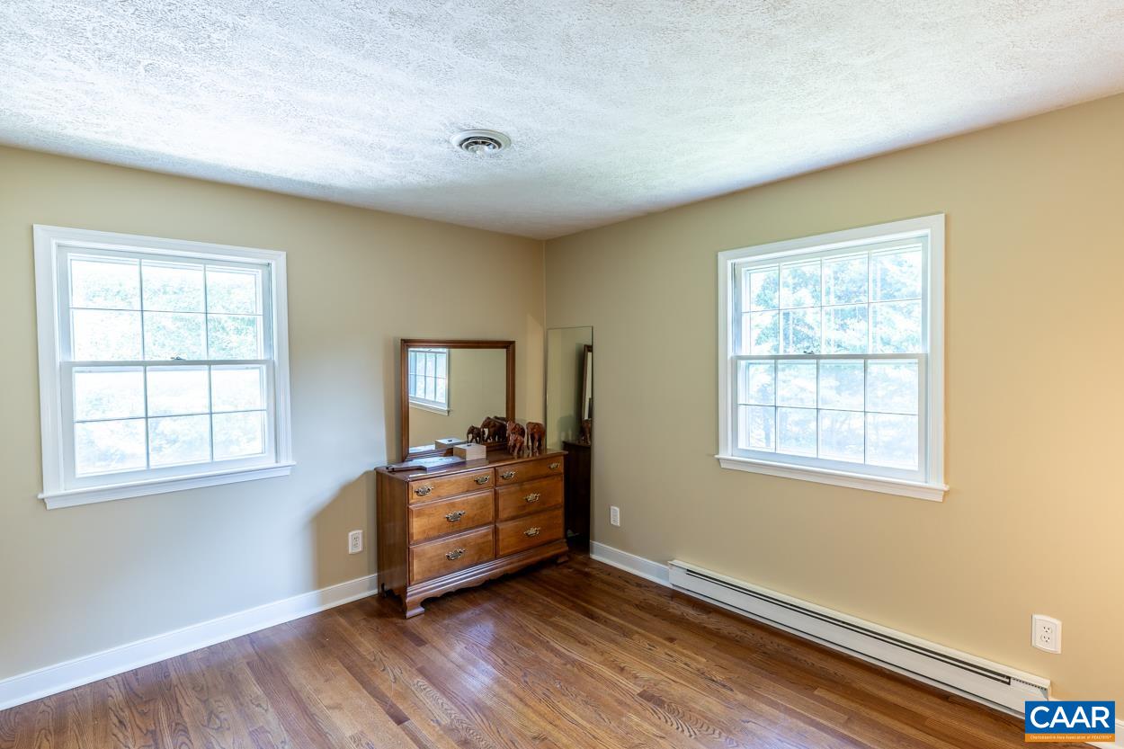 2705 Huntington Road Charlottesville, VA 22901 - Photo 15 of 27