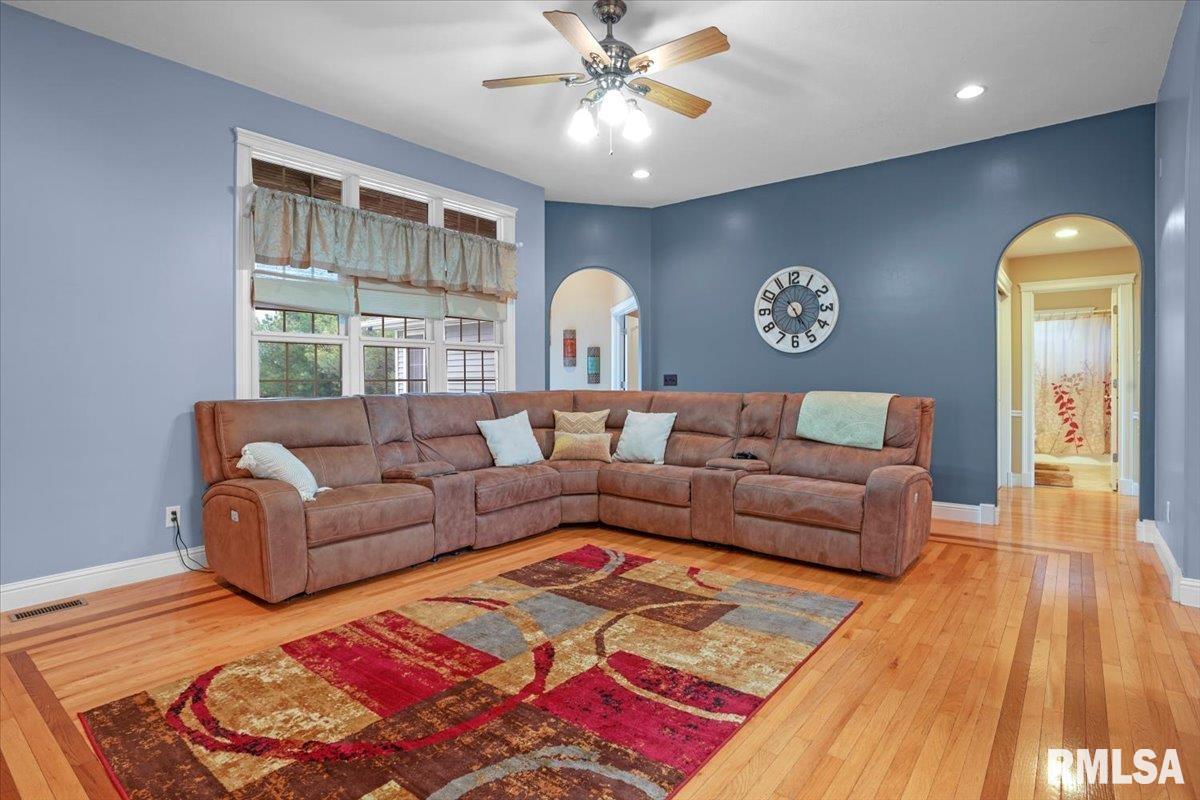 5190 East Loami Road Chatham, IL 62629 - Photo 8 of 62