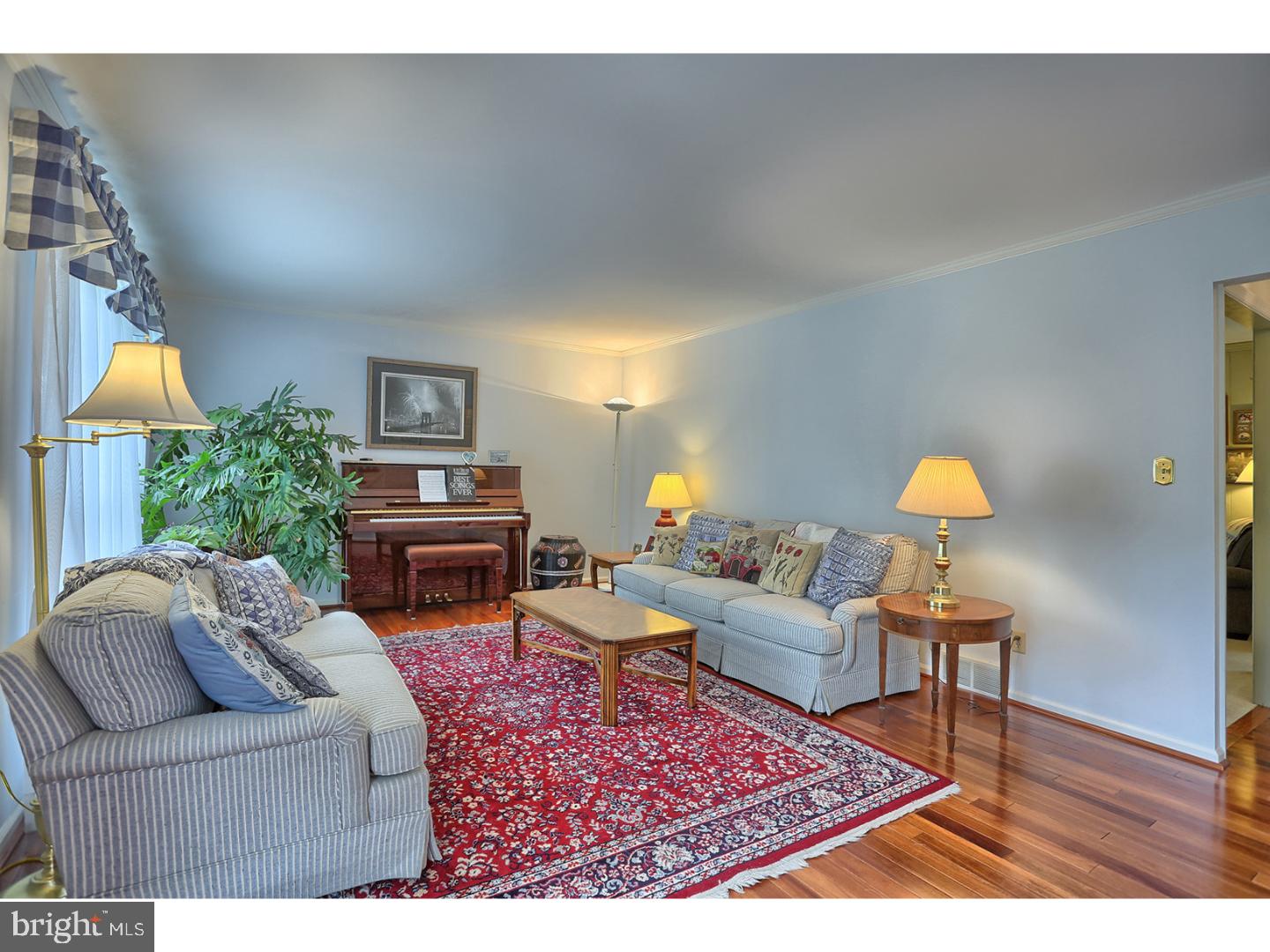 7 Nassau Circle Reading, PA 19607 - Photo 2 of 25 Gallery Image 2