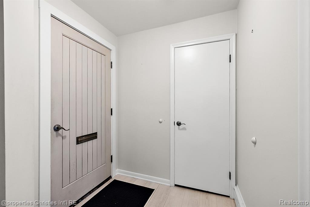 9730 Allen Road Allen Park, MI 48101 - Photo 17 of 98 Gallery Image 17