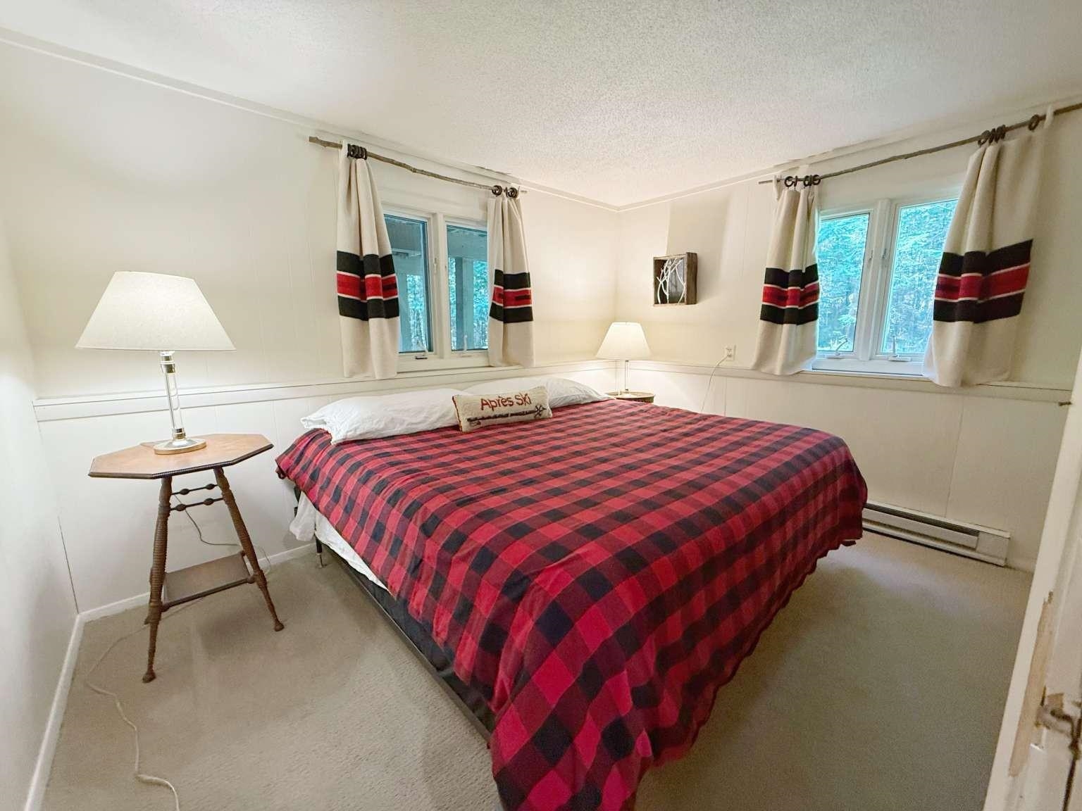 125 Valley View Road West Dover, VT 05356 - Photo 13 of 20