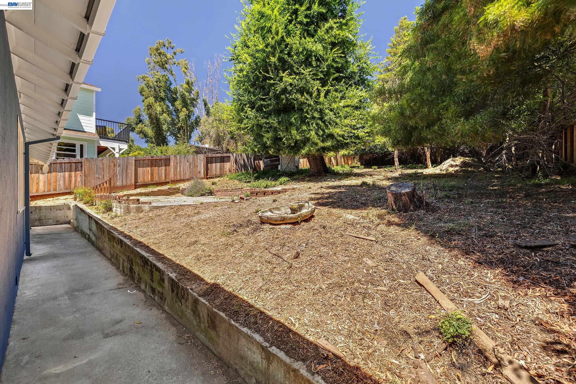 18926 Walnut Road Castro Valley, CA 94546 - Photo 28 of 33