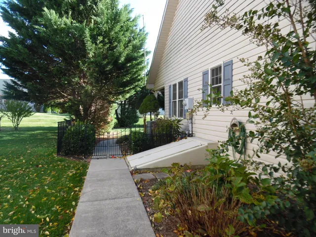 $435,000 | 325 Charles Street, Lebanon, PA 17042