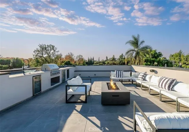 $5,550,000 | 13016 Chandler Boulevard, Sherman Oaks, CA 91401