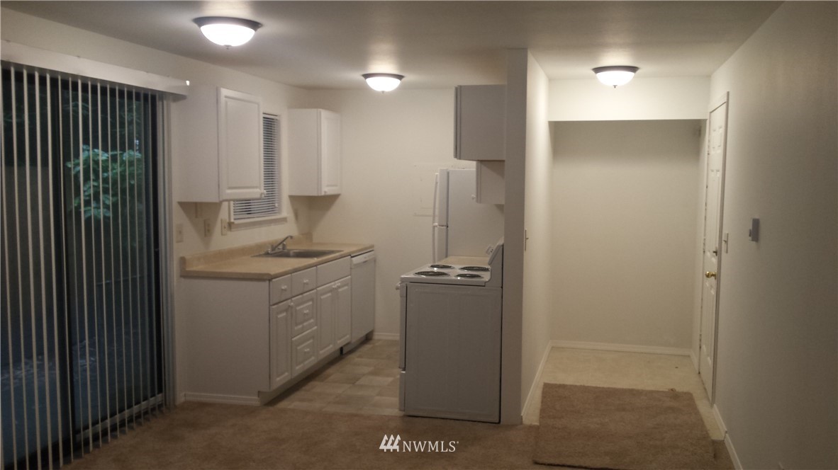 605 Williams Avenue South Renton, WA 98057 - Photo 3 of 10 Gallery Image 3