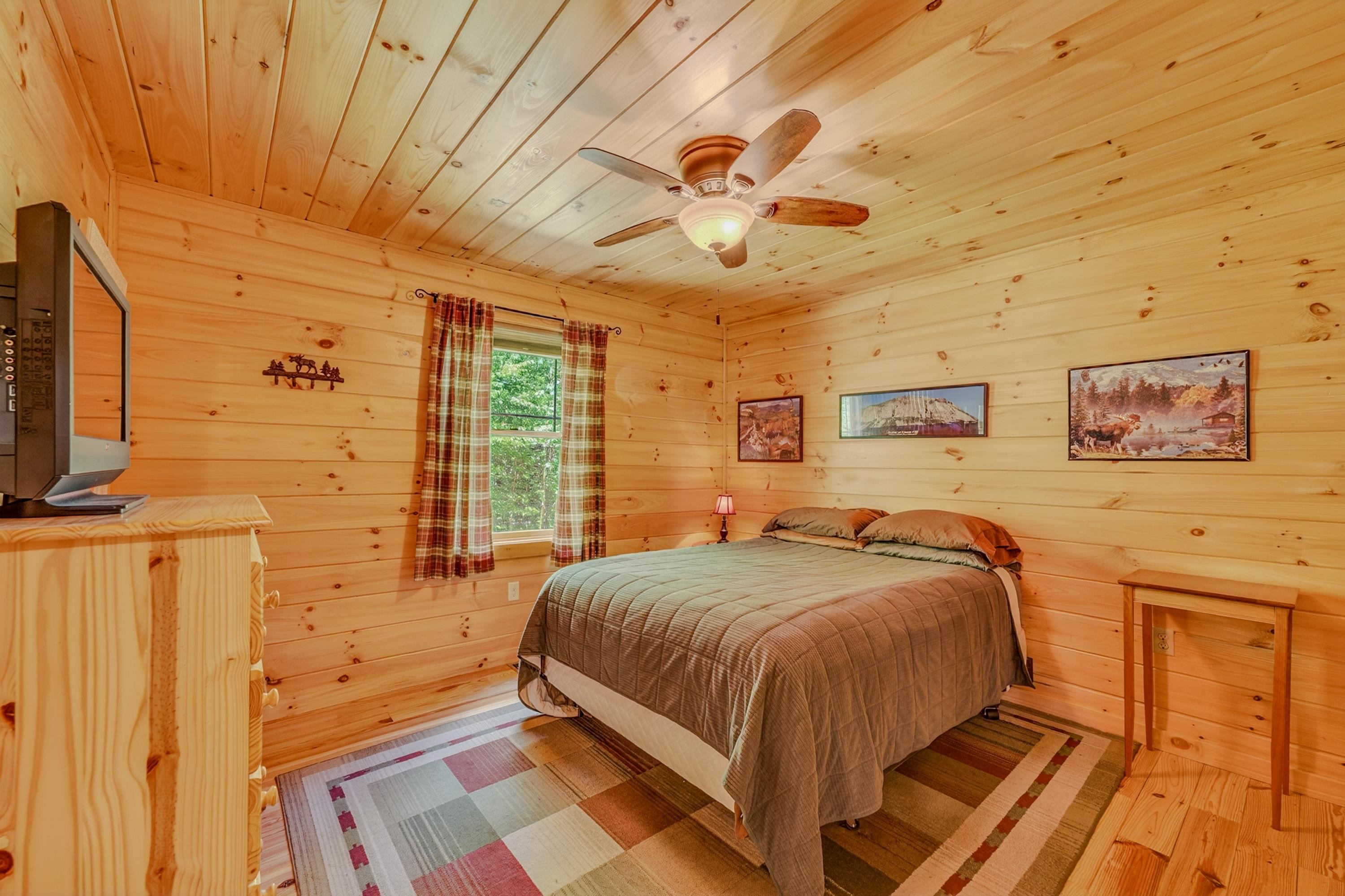 1560 Cherry Valley Road Bethlehem, NH 03574 - Photo 17 of 56