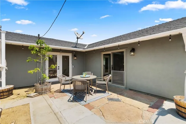$1,299,000 | 6022 Larchwood Drive, Huntington Beach, CA 92647