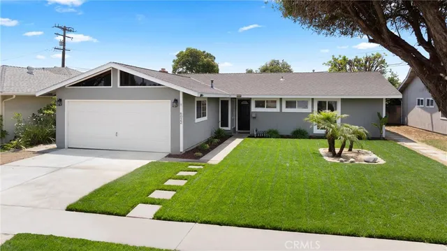 $1,299,000 | 6022 Larchwood Drive, Huntington Beach, CA 92647