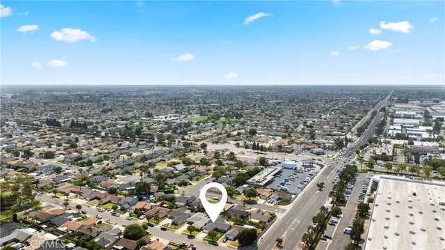 $1,299,000 | 6022 Larchwood Drive, Huntington Beach, CA 92647