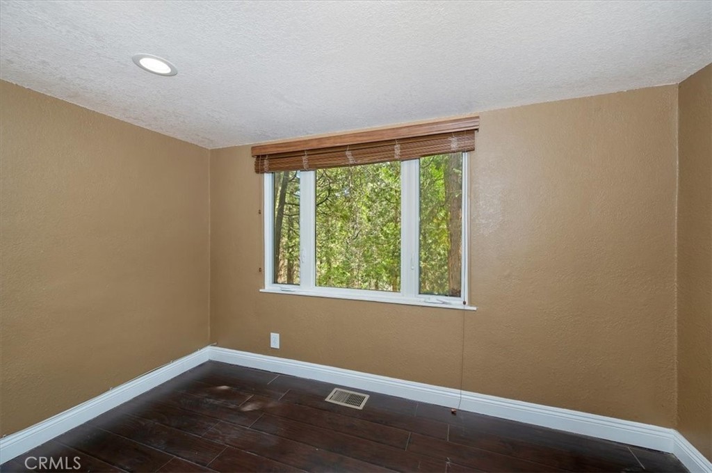 27297 Little Bear Road Blue Jay, CA 92317 - Photo 24 of 46 Bedroom #1