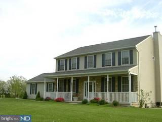 42 Elroy Road Souderton, PA 18964 - Photo 2 of 6 Gallery Image 2