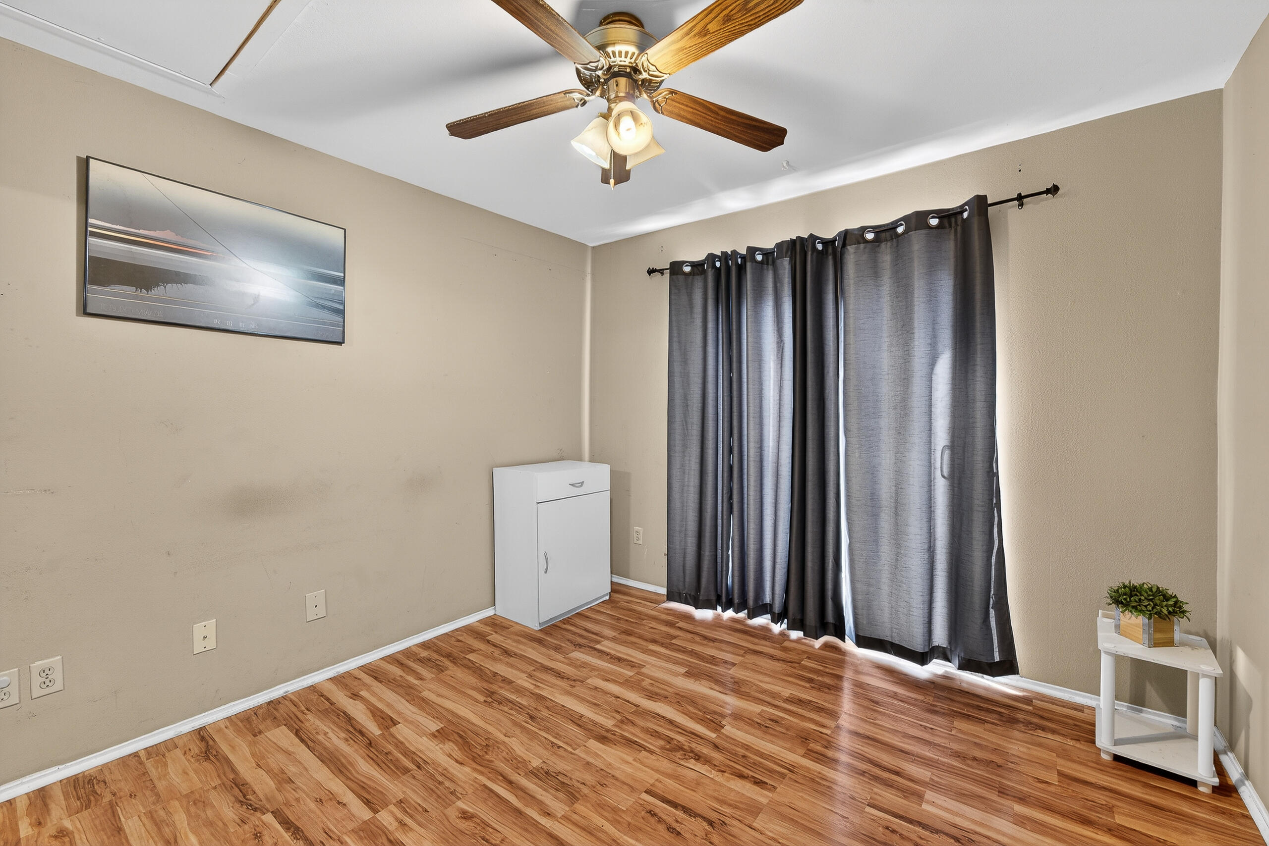 12110 Backdrop Court Bakersfield, CA 93306 - Photo 23 of 39