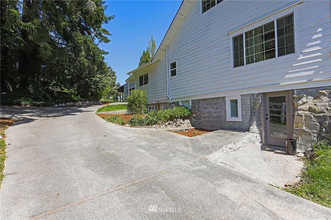5529 Southeast Sedgwick Road Port Orchard, WA 98366 - Photo 20 of 24 Gallery Image 20