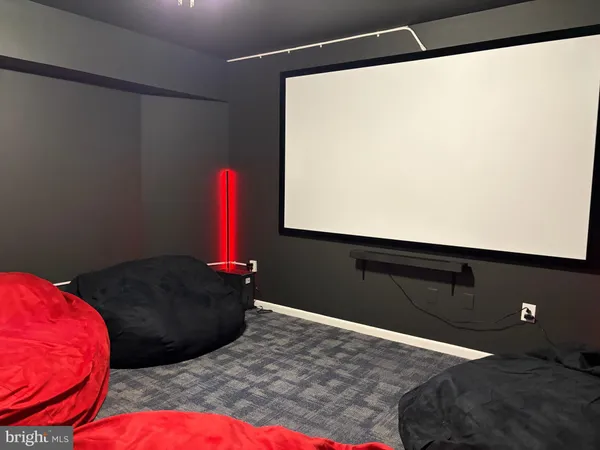 a picture of city view with street view