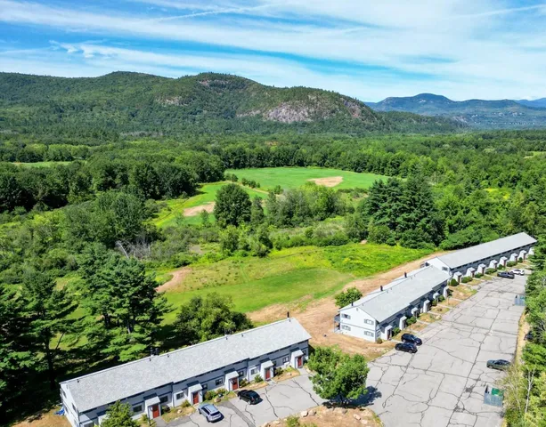 $370,000 | 19 Hill North Vale Lane, Unit 19, Bartlett, NH 03845
