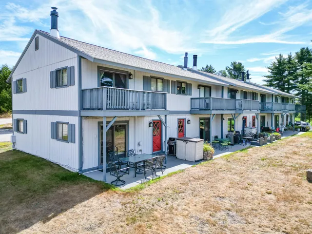 $370,000 | 19 Hill North Vale Lane, Unit 19, Bartlett, NH 03845