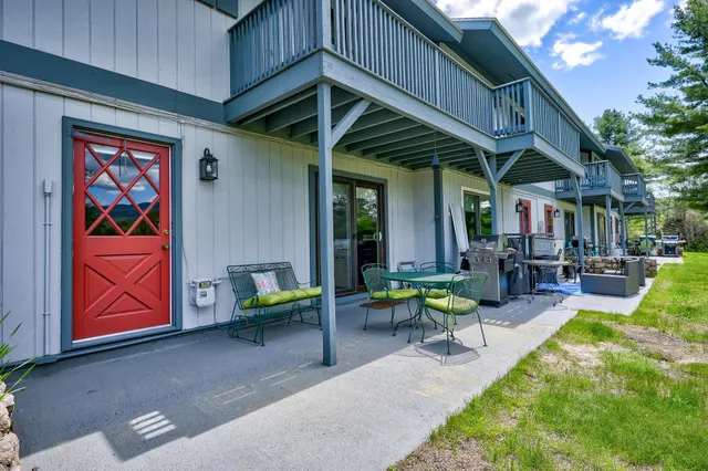 $370,000 | 19 Hill North Vale Lane, Unit 19, Bartlett, NH 03845