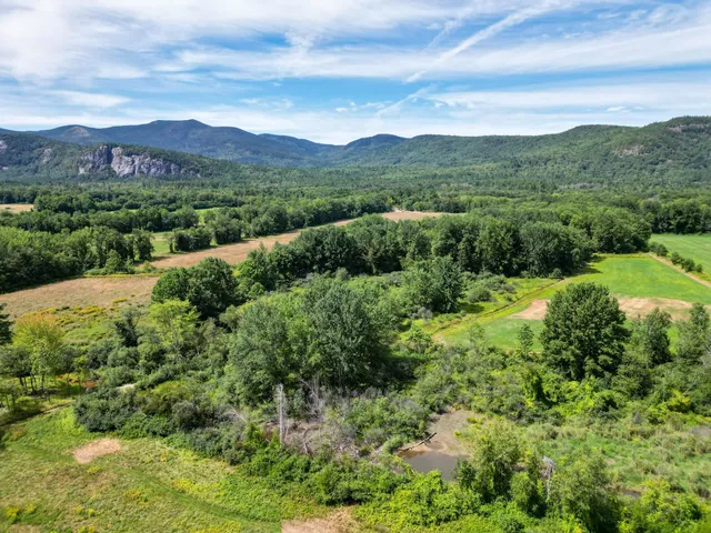$370,000 | 19 Hill North Vale Lane, Unit 19, Bartlett, NH 03845