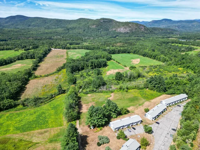 $370,000 | 19 Hill North Vale Lane, Unit 19, Bartlett, NH 03845