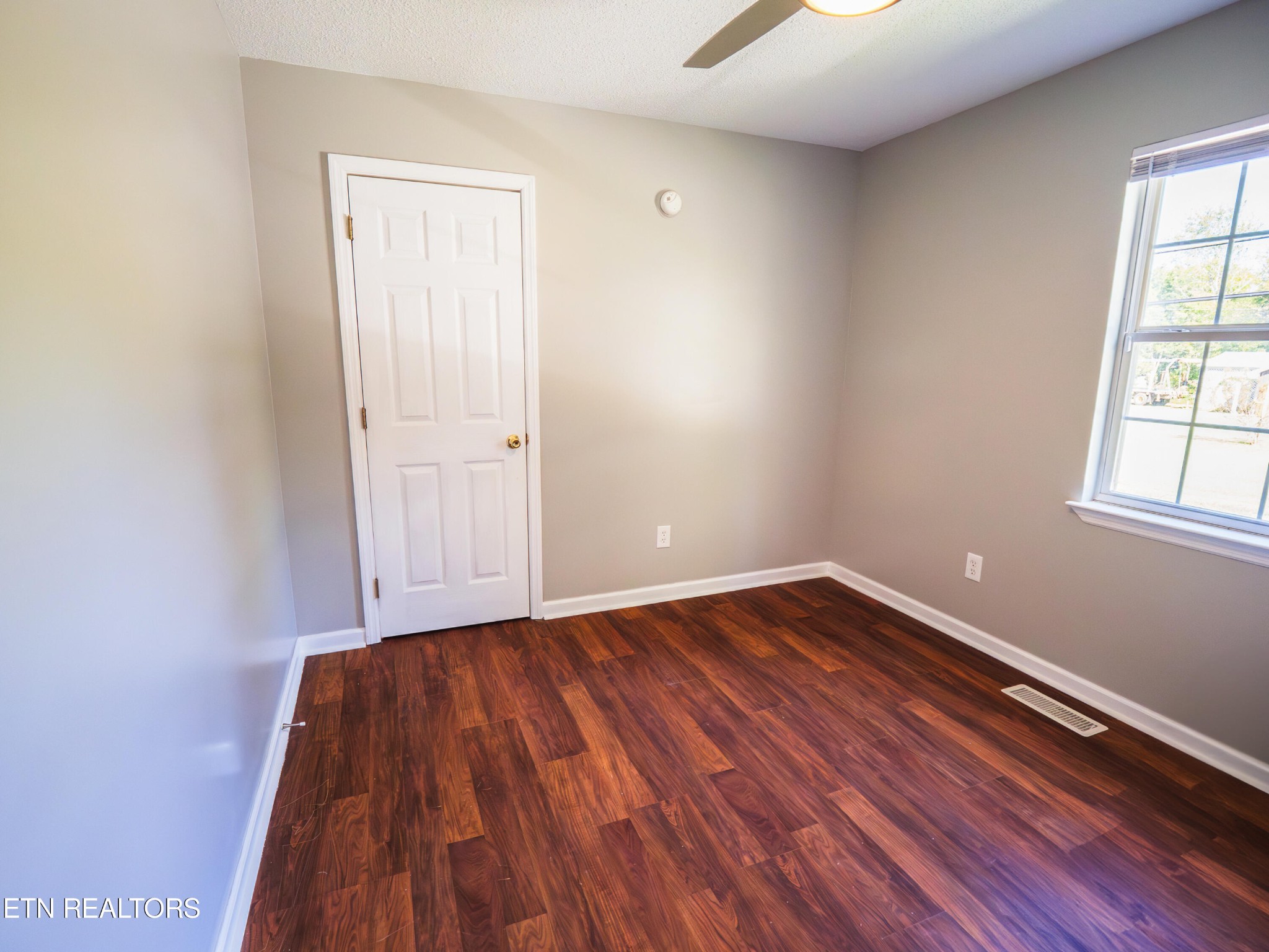 202 Sharp Road Athens, TN 37303 - Photo 10 of 13 Gallery Image 10