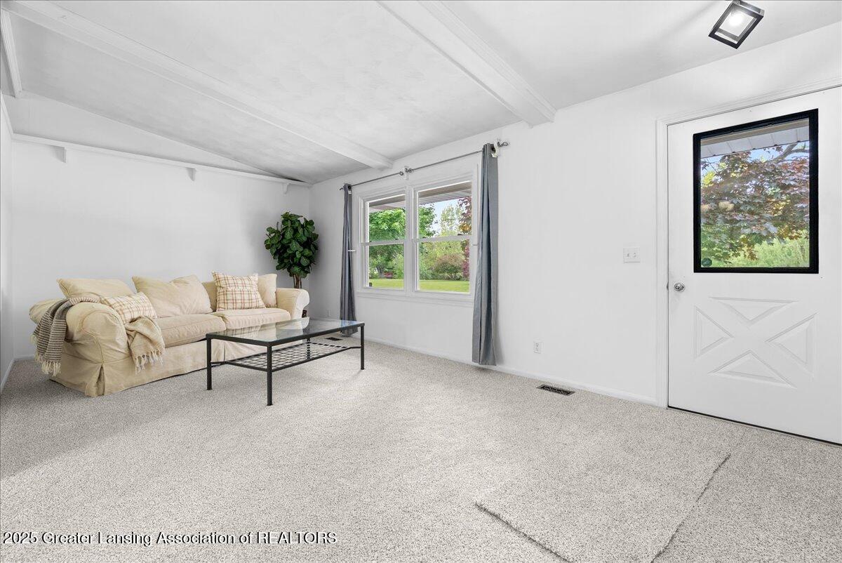2805 North Stewart Road Charlotte, MI 48813 - Photo 9 of 41 28-Media Jett - 27