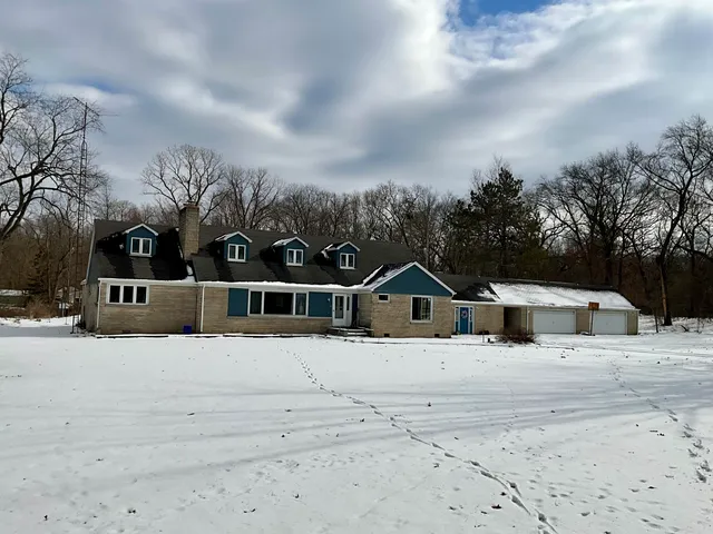 $389,900 | 2240 South 350 East, Knox, IN 46534