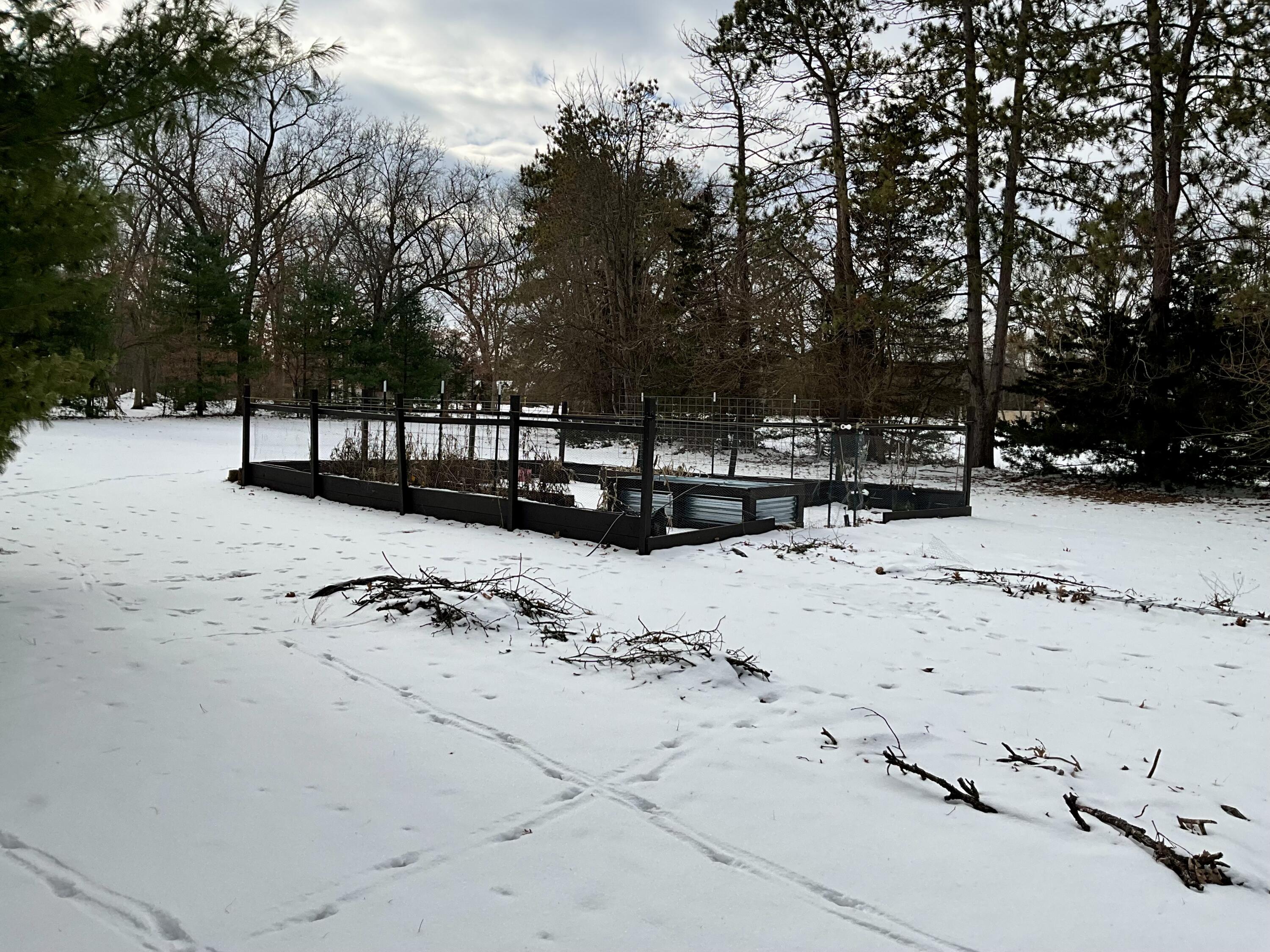 2240 South 350 East Knox, IN 46534 - Photo 6 of 103 a view of snow on the beach