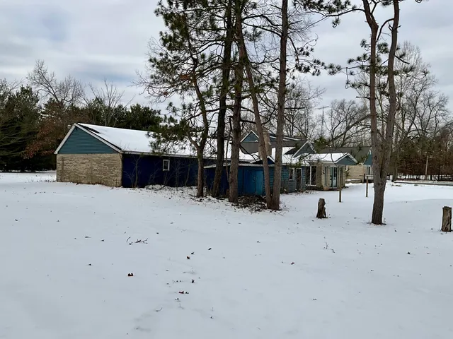 $389,900 | 2240 South 350 East, Knox, IN 46534