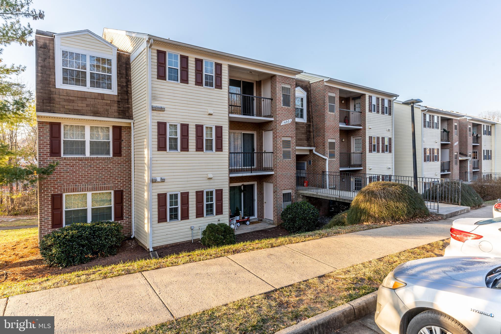 14901 Rydell Road, Unit B2 Centreville, VA 20121 - Photo 2 of 38