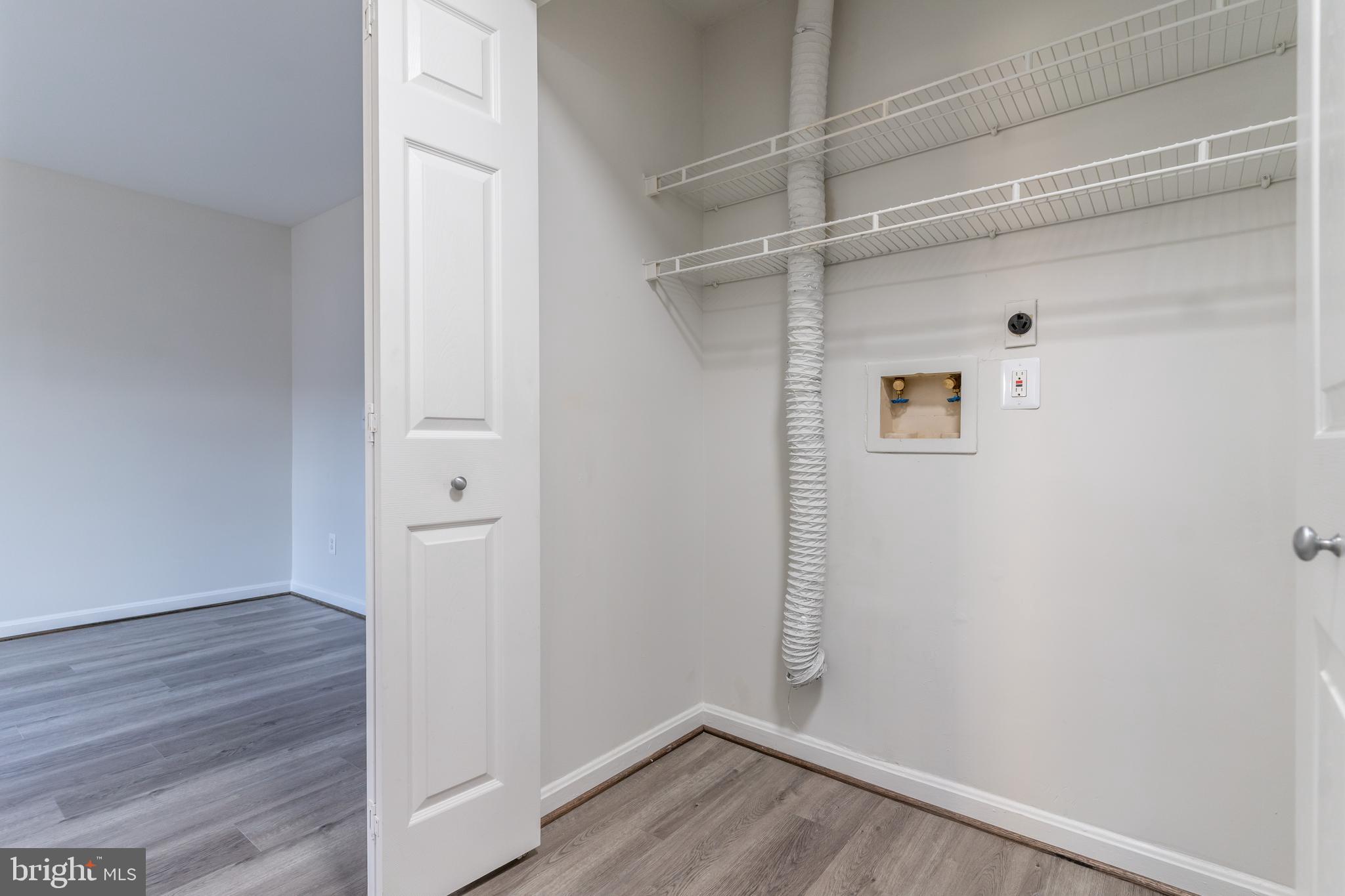 14901 Rydell Road, Unit B2 Centreville, VA 20121 - Photo 23 of 38