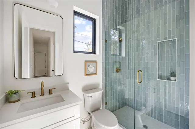 $889,955 | 109 Flora Avenue Northeast, Atlanta, GA 30307