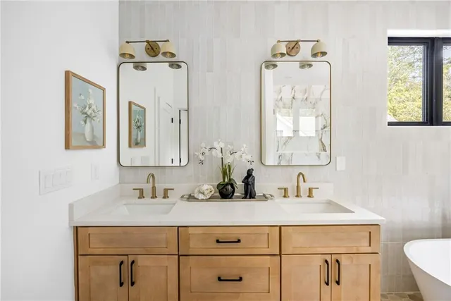 $889,955 | 109 Flora Avenue Northeast, Atlanta, GA 30307