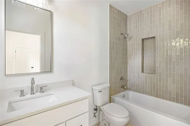 $889,955 | 109 Flora Avenue Northeast, Atlanta, GA 30307