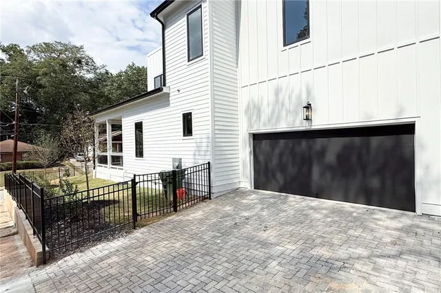 $889,955 | 109 Flora Avenue Northeast, Atlanta, GA 30307