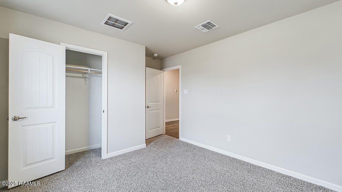 120 Lake Ridge Broussard, LA 70518 - Photo 13 of 30 120 Lake Ridge Drive, Broussard, LA