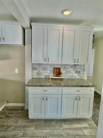 $1,990 | 2206 Sunset Trail, Sugar Land, TX 77478