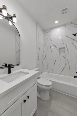 $1,975 | 2316 McKee Street, Unit A, Houston, TX 77009